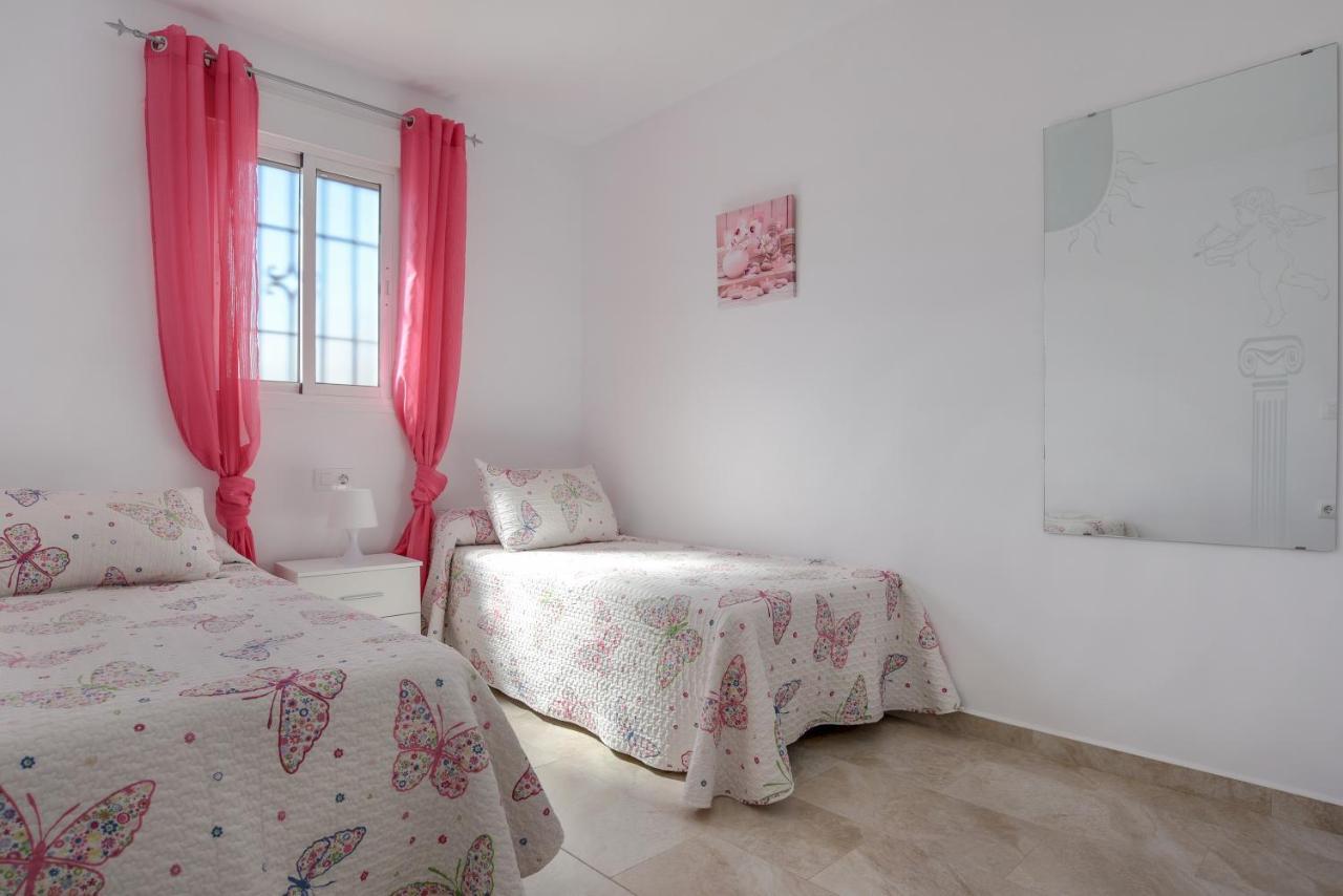 Apartamento Juan 1 コニル・デ・ラ・フロンテラ エクステリア 写真